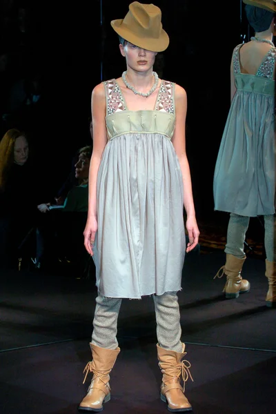 Look 11